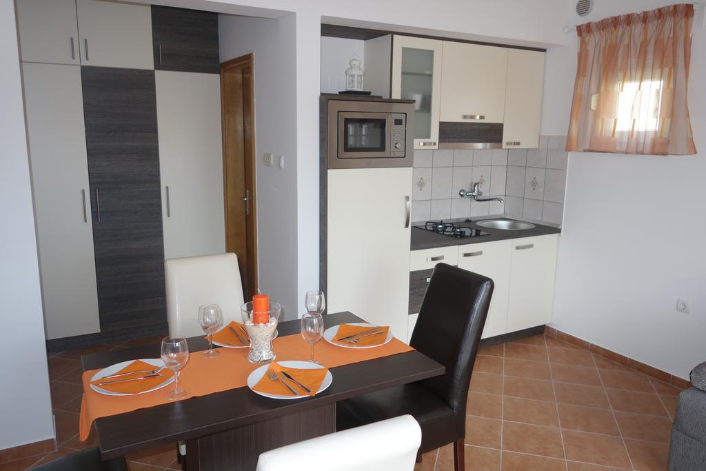 Apartments Soldinn Privlaka  Rum bild
